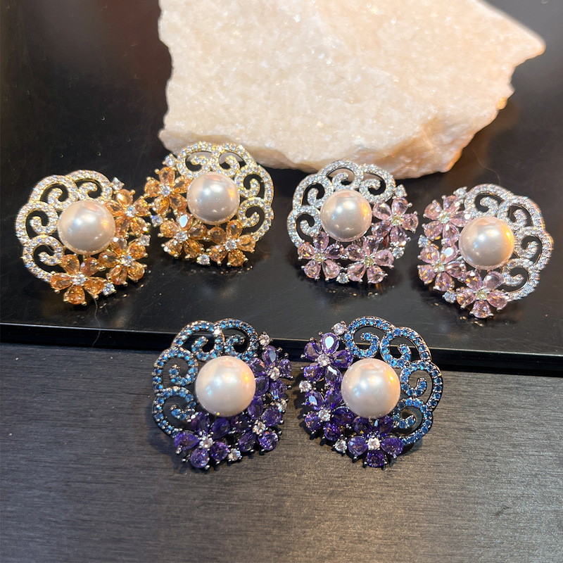 Vintage Fashion Center - Vintage Hollow Flower Stud Earrings Imitation