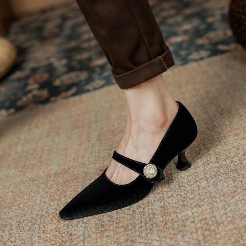 Wine Red Pointed Toe Mary Jane - Vintage Old Fashion 评论和价格