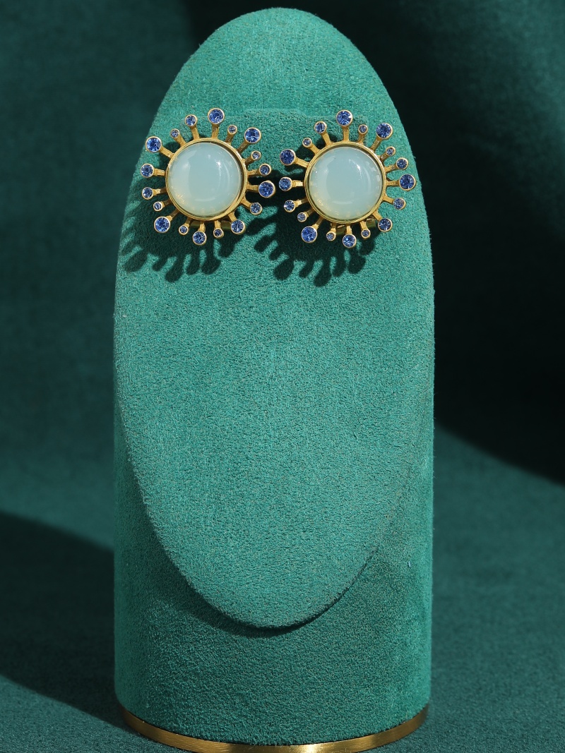 Vintage Green Agate Earrings A - Vintage Fashion Jewelry Brands 评论和价格