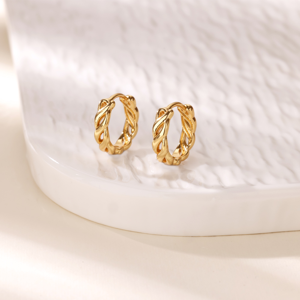 Vintage Hollow Twist Chain Hoo - Vintage Fashion Trends 2025 评论和价格