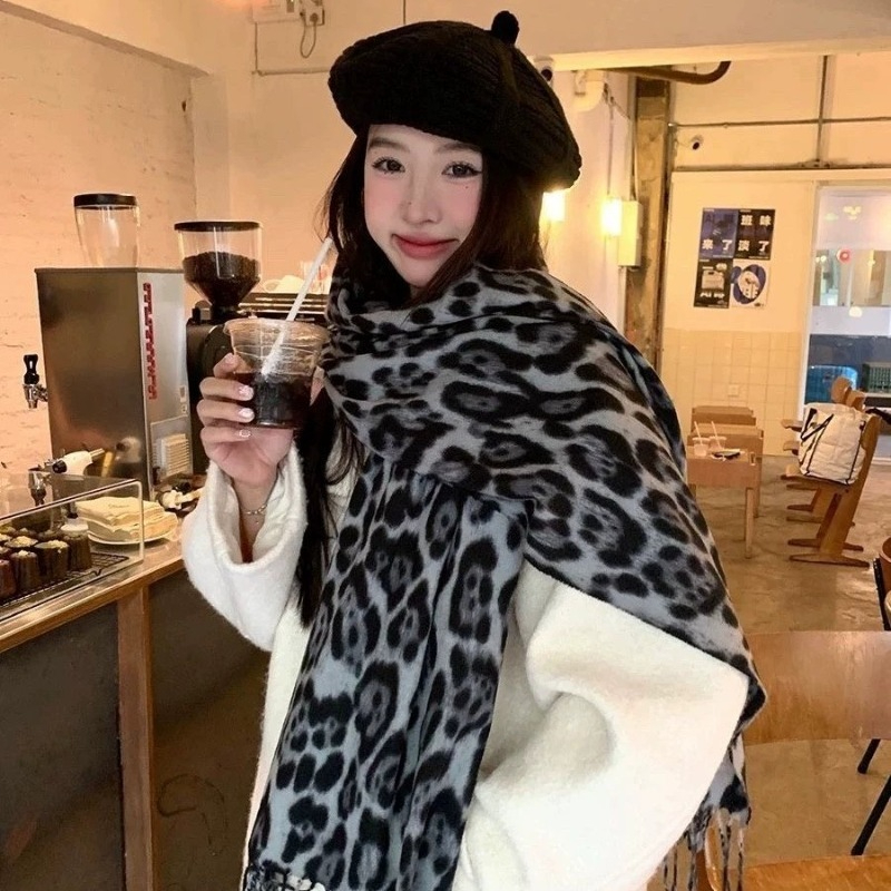 2025 New Retro Silk Leopard Pa - Vintage Fashion Wear 评论和价格
