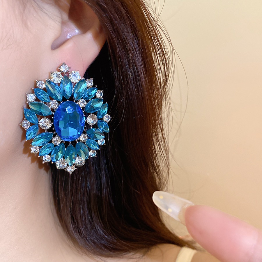 Oval Center Crystal Floral Stu - Vintage Fashion Center 评论和价格