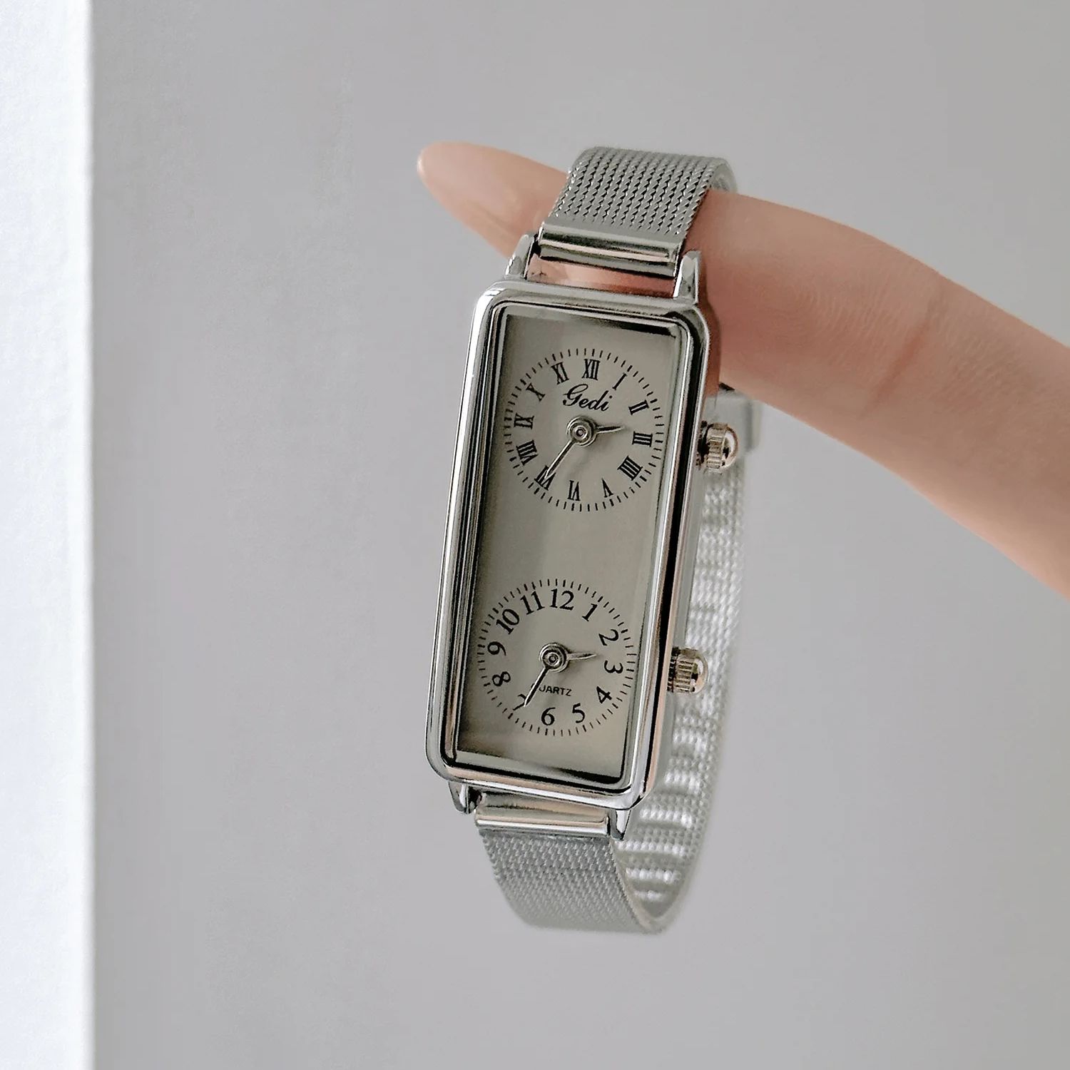 GEDI Fashion Creative Women's  - Vintage Fashion Watches 评论和价格