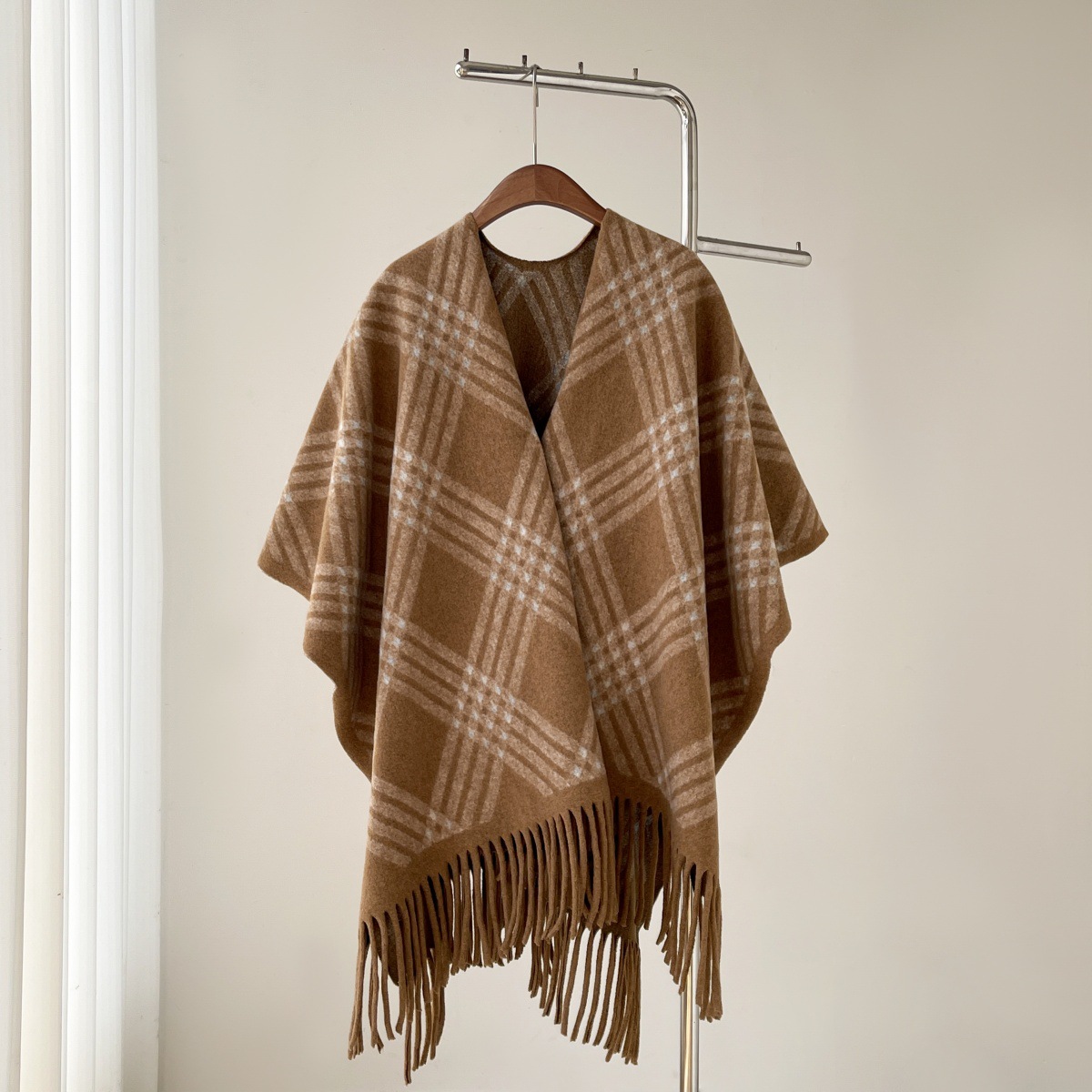 Vintage Print Fringed Cape Sha - Vintage Fashion Wear 评论和价格